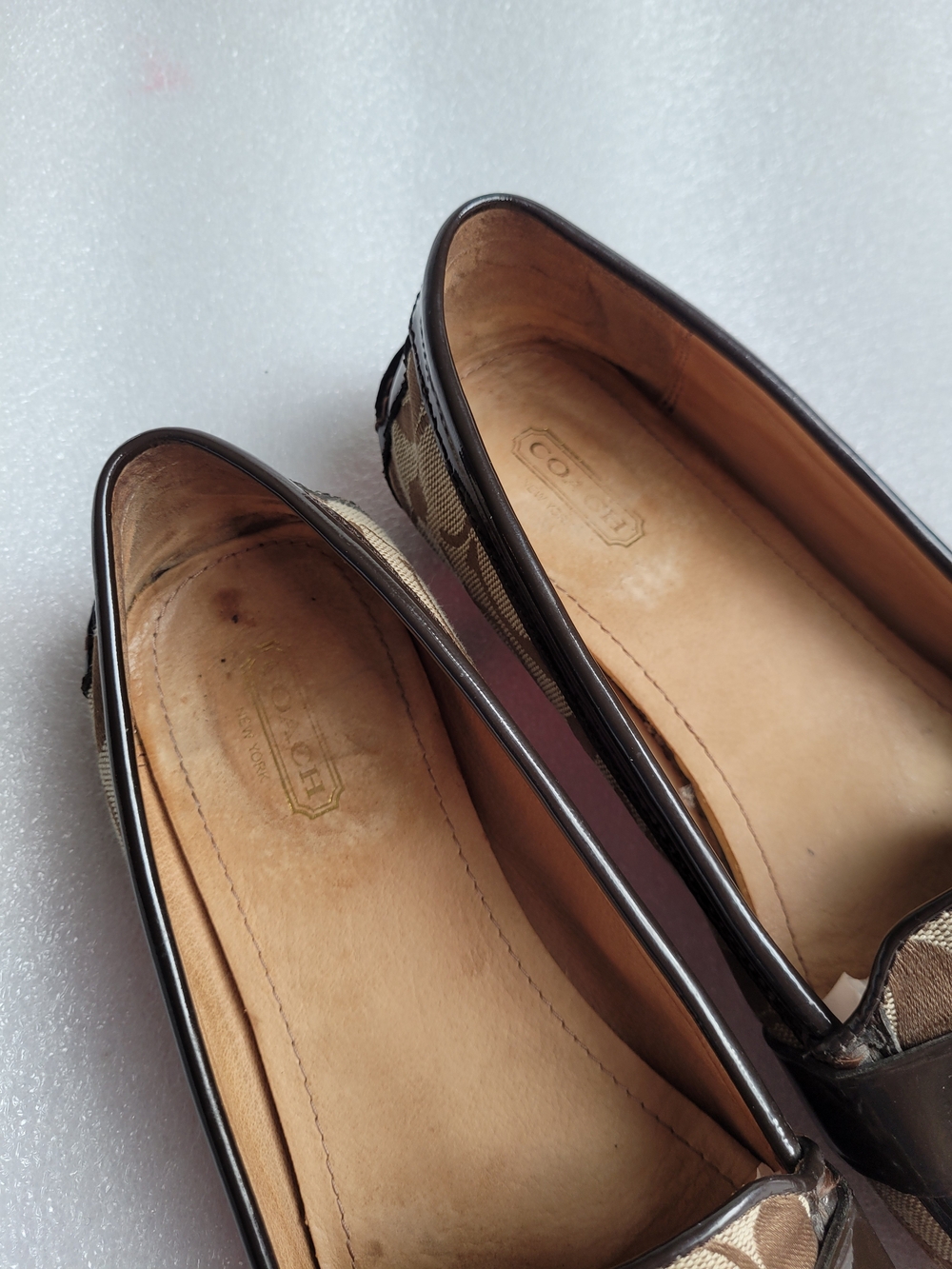Coach Signature Canvas Loafers Brown with Metal Accent Vintage - Picture 7 of 15